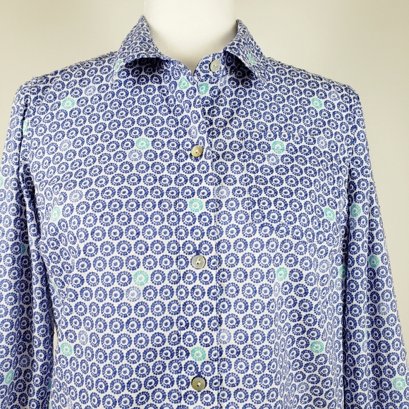 Vineyard Vines Batik Print Button Down Shirt - Picture 5 of 6